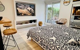 Feel@Home Nemausus   Le 42